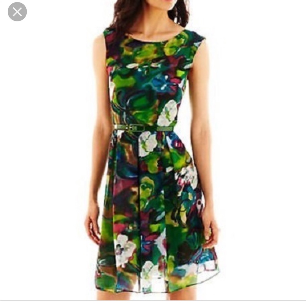 Beautiful size 12 Dress/Make me an offer